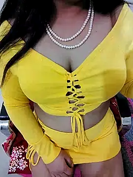 Snapshot of SHUBHI880 chatting on March 3, 1:31 pm SHUBHI880 online show from March 3, 1:31 pm