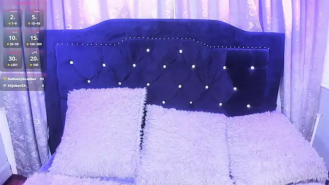 Snapshot of hallsredd chatting on January 8, 10:12 pm hallsredd online show from January 8, 10:12 pm