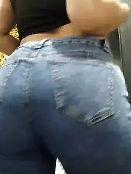 dulccemaria24 online show from December 10, 9:00 pm