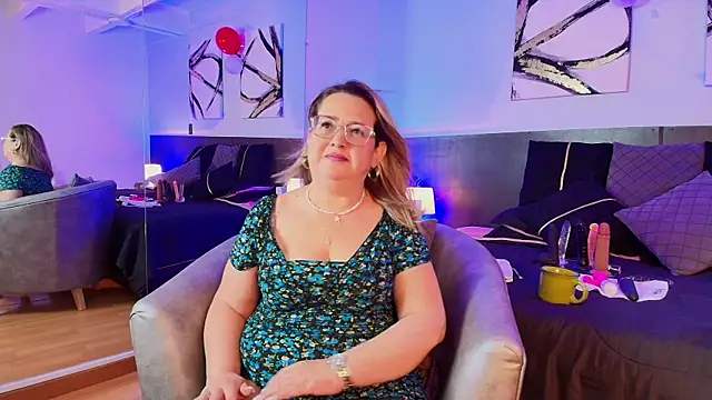 MartinaCaycedo online show from March 5, 10:33 am