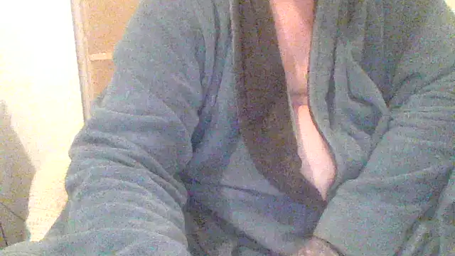 Snapshot of oldenglishguy chatting on November 24, 7:57 pm oldenglishguy online show from November 24, 7:57 pm