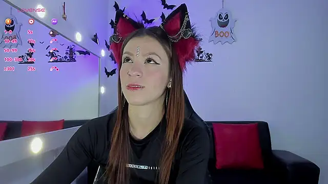 Snapshot of roxanne_jones1 chatting on October 17, 7:49 pm roxanne jones1 online show from October 17, 7:49 pm