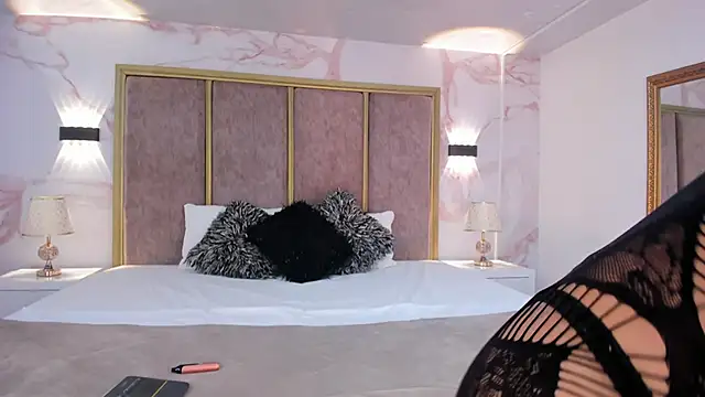 MadelineJones online show from March 12, 9:13 pm