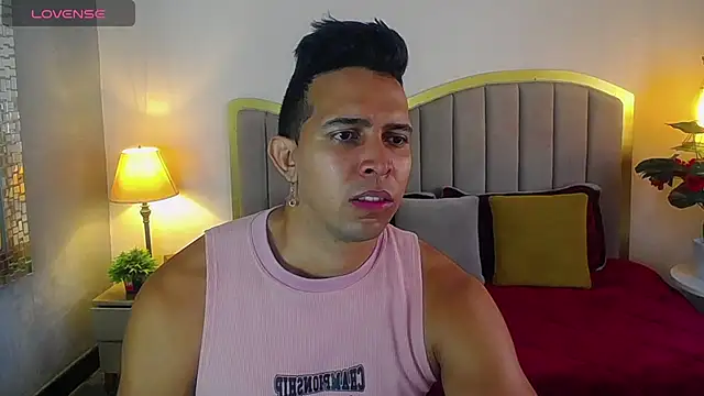 Snapshot of randy_paterman_ chatting on February 1, 1:20 pm randy paterman  online show from February 1, 1:20 pm