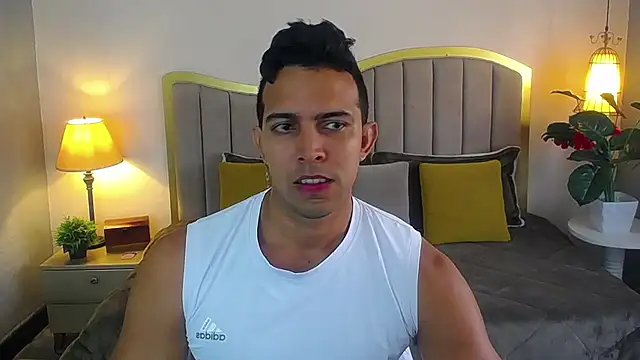 Snapshot of randy_paterman_ chatting on March 5, 1:28 pm randy paterman  online show from March 5, 1:28 pm