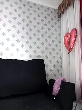 Snapshot of MaryannG chatting on February 6, 4:10 am MaryannG online show from February 6, 4:10 am
