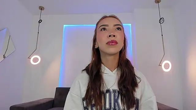tinymoon- online show from February 11, 10:48 am
