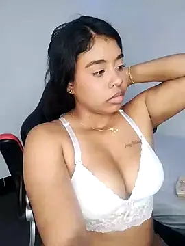 Snapshot of Fanny_Klean chatting on January 3, 8:21 am Fanny Klean online show from January 3, 8:21 am