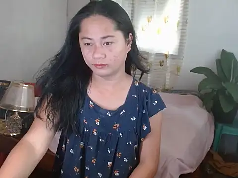 Sweet amberxyz18 online show from April 19, 3:50 am