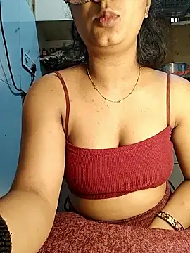 Manpreet kaur21 online show from February 2, 6:56 am
