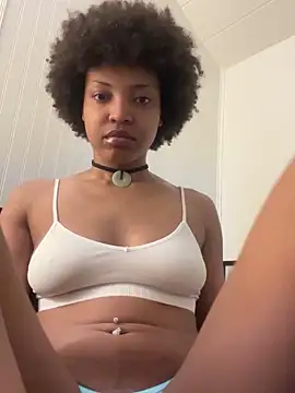 Snapshot of KimiAqua chatting on February 20, 7:10 am KimiAqua online show from February 20, 7:10 am