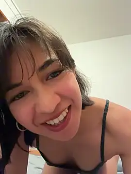 BitchyBratxxx online show from February 18, 5:09 pm