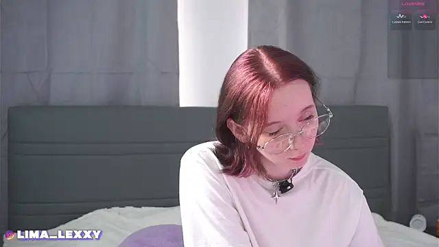 Snapshot of LimaLexxx chatting on June 12, 12:20 am LimaLexxx online show from June 12, 12:20 am