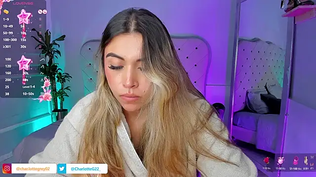 Snapshot of charlotte__grey chatting on January 14, 1:26 am charlotte  grey online show from January 14, 1:26 am