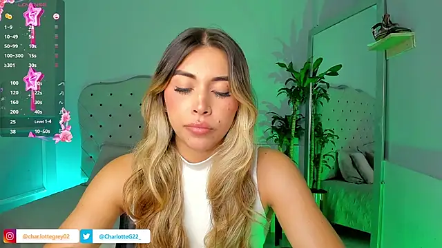 Snapshot of charlotte__grey chatting on January 18, 8:19 pm charlotte  grey online show from January 18, 8:19 pm