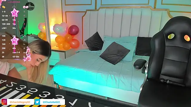 Snapshot of charlotte__grey chatting on January 19, 4:04 pm charlotte  grey online show from January 19, 4:04 pm