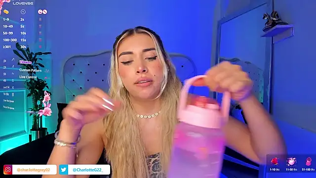 Snapshot of charlotte__grey chatting on March 4, 8:16 pm charlotte  grey online show from March 4, 8:16 pm