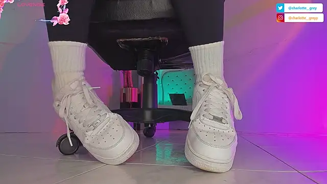 Snapshot of charlotte__grey chatting on September 18, 7:49 pm charlotte  grey online show from September 18, 7:49 pm