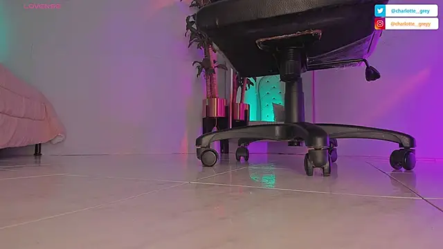 Snapshot of charlotte__grey chatting on September 20, 8:21 pm charlotte  grey online show from September 20, 8:21 pm