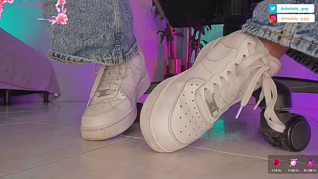 Snapshot of charlotte__grey chatting on September 27, 8:36 pm charlotte  grey online show from September 27, 8:36 pm