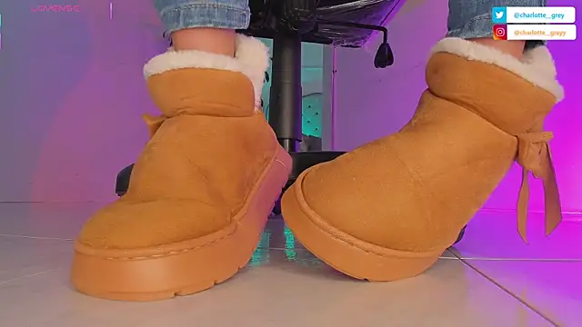 Snapshot of charlotte__grey chatting on September 30, 8:14 pm charlotte  grey online show from September 30, 8:14 pm