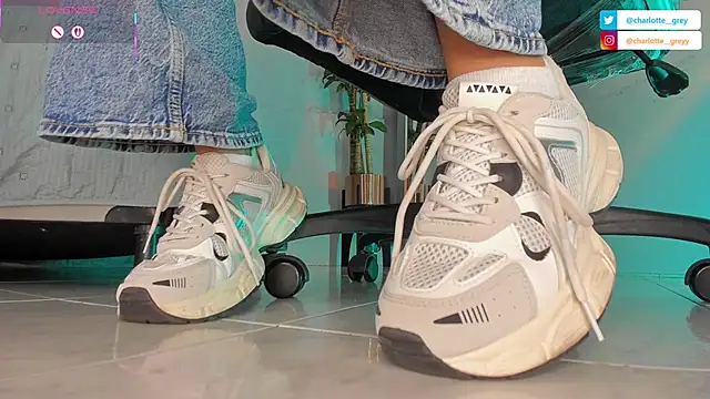 Snapshot of charlotte__grey chatting on October 15, 8:20 pm charlotte  grey online show from October 15, 8:20 pm