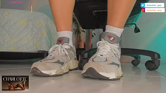 Snapshot of charlotte__grey chatting on October 23, 8:07 pm charlotte  grey online show from October 23, 8:07 pm