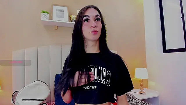 Mia thompson 19 online show from June 27, 8:25 pm