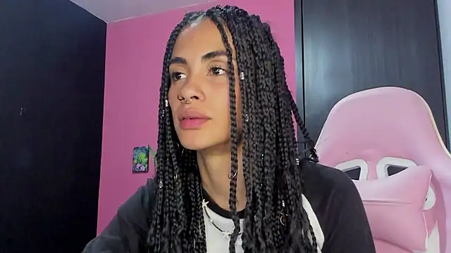 Juanadearco5 online show from December 11, 12:12 am