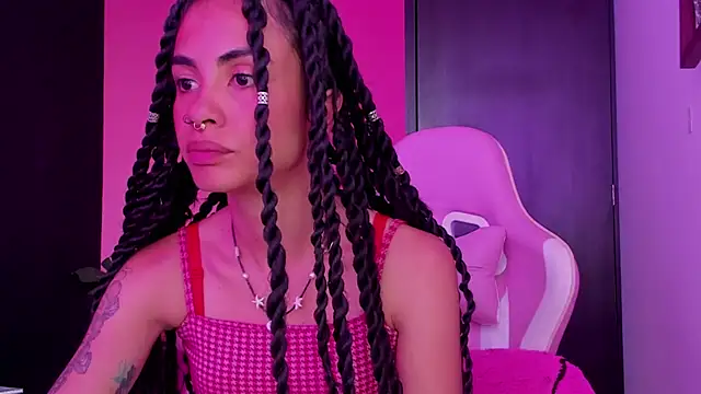 Juanadearco5 online show from January 9, 4:39 pm