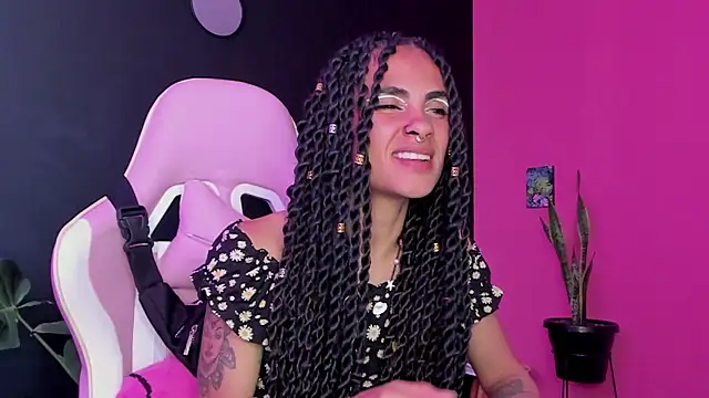 Juanadearco5 online show from January 17, 6:54 pm