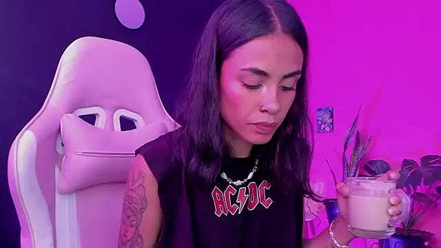 Juanadearco5 online show from February 13, 12:43 pm