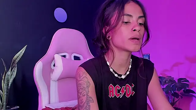 Juanadearco5 online show from February 25, 3:27 pm