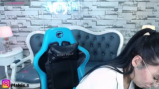 marilin a online show from January 7, 10:08 pm