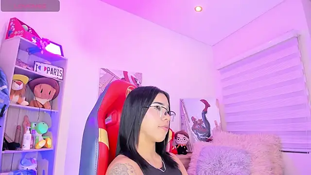 madelyn rose  online show from March 6, 5:24 am