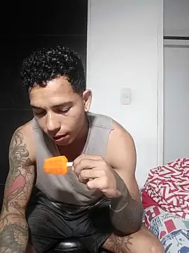 Snapshot of chero_95 chatting on April 16, 2:34 am chero 95 online show from April 16, 2:34 am