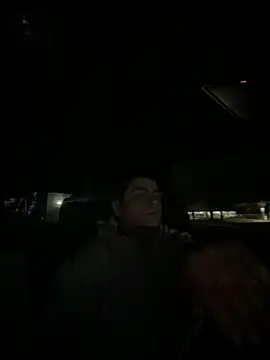 Snapshot of elwhite1996 chatting on November 15, 3:04 am elwhite1996 online show from November 15, 3:04 am