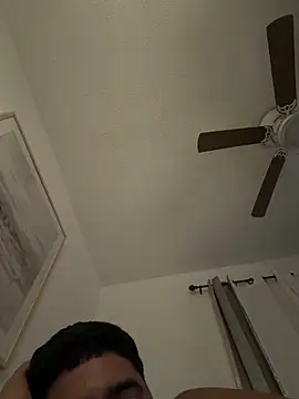 Snapshot of elwhite1996 chatting on November 17, 3:56 am elwhite1996 online show from November 17, 3:56 am