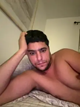 Snapshot of elwhite1996 chatting on November 26, 6:14 am elwhite1996 online show from November 26, 6:14 am