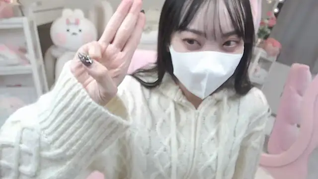 momo room online show from January 4, 4:44 am