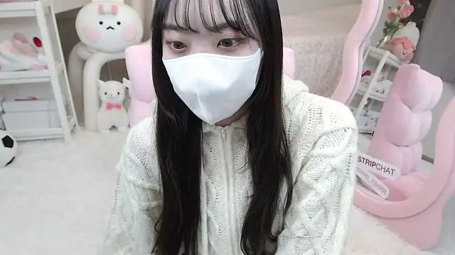 momo room online show from January 12, 9:40 am