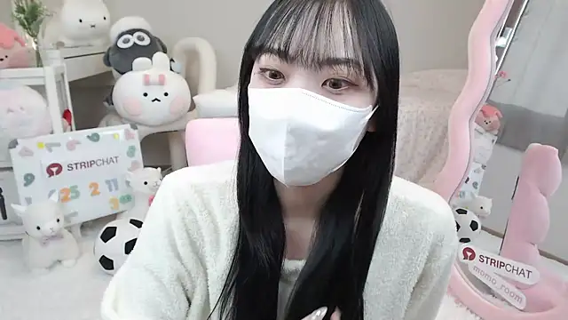 momo room online show from February 11, 6:40 am