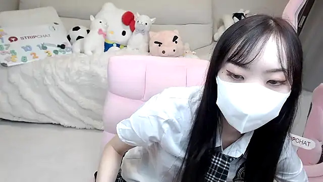 momo room online show from October 16, 10:38 am