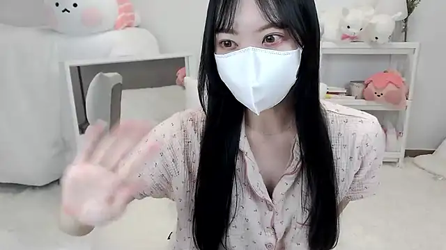 momo room online show from June 14, 6:04 am
