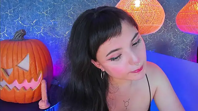 elizabethtaylorxxx online show from November 2, 6:10 pm