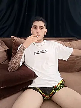 arenn1997 online show from September 11, 12:27 pm