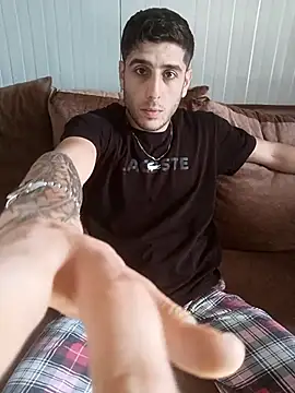 arenn1997 online show from February 28, 12:06 pm