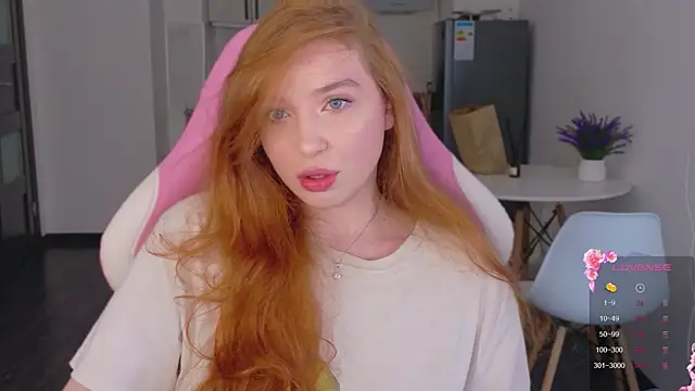 Snapshot of cinnabon_girls chatting on March 29, 6:41 pm cinnabon girls online show from March 29, 6:41 pm