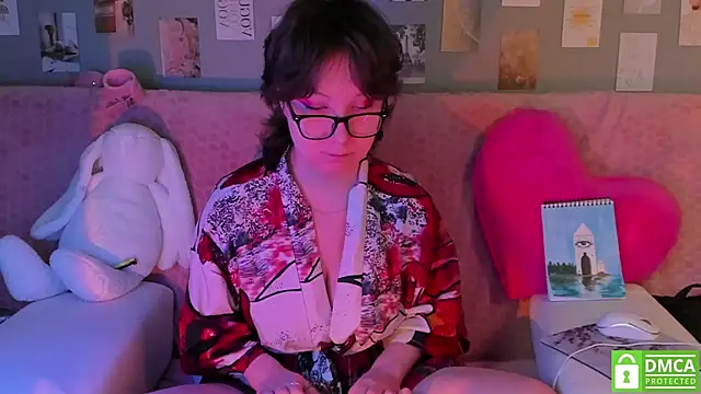 dreamgirllovee online show from February 8, 4:47 am