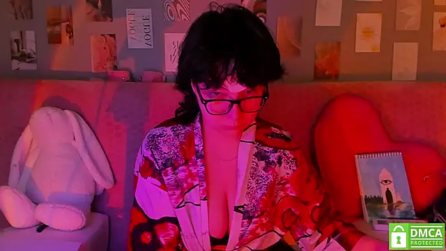 dreamgirllovee online show from March 20, 11:56 pm